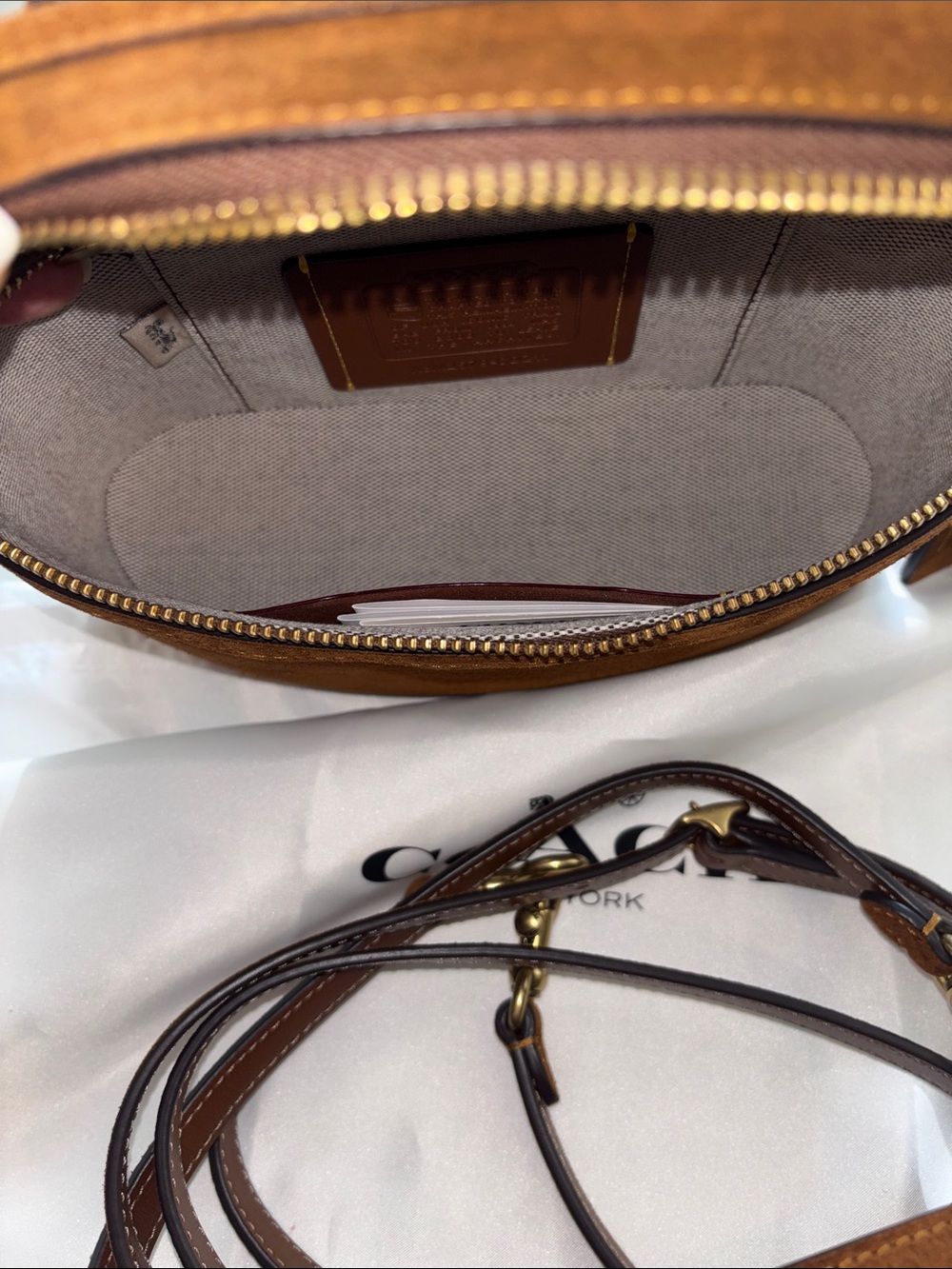 Coach Trail Bag- Warm Suede - Picture 6 of 7